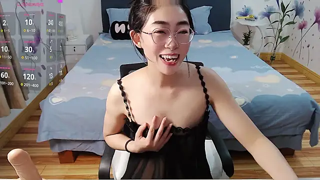 mila-baby-99 webcam