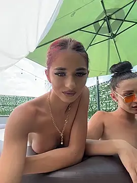 VixenRosse webcam