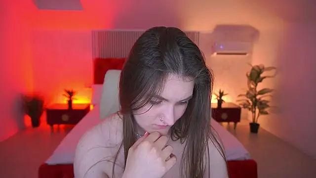 EmmyCharmm webcam