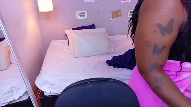 kiara_evanss webcam