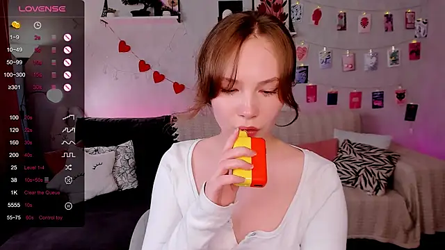LanaBlu_ webcam
