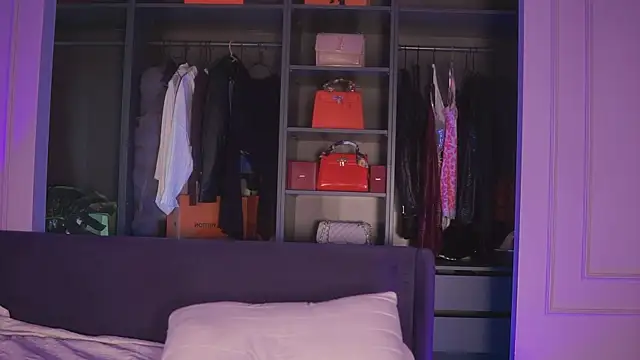 Monique_Celeste webcam