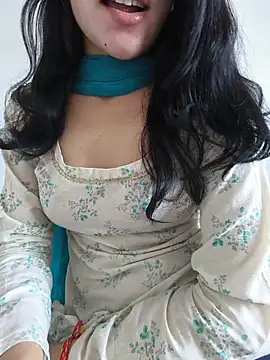 zoya_baby_ webcam