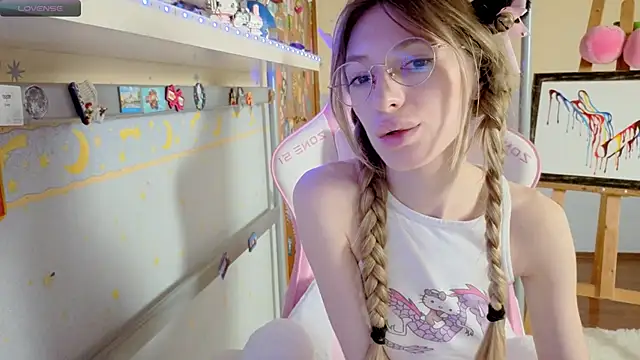 MiaMooonn webcam