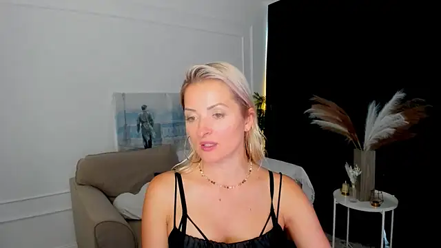 SatineDesire webcam