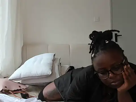 Ebony_Kenya255 webcam