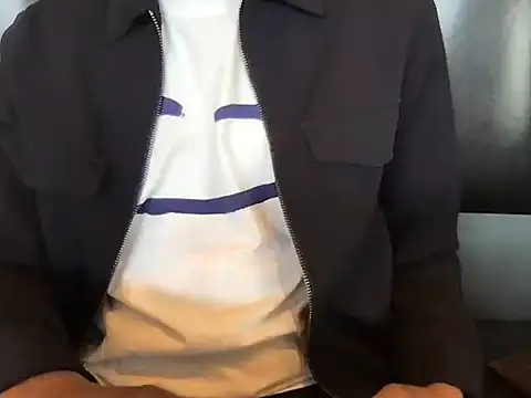 LeoneForYou webcam