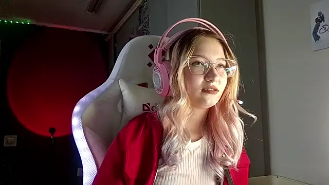 FunnyLila webcam