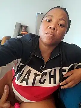 massiveBootymamasita webcam