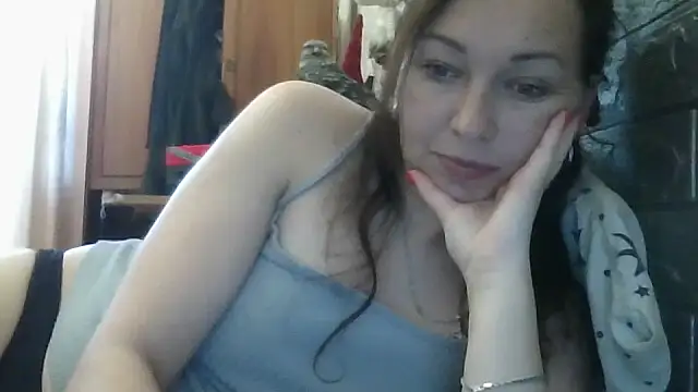 DanaNeon webcam