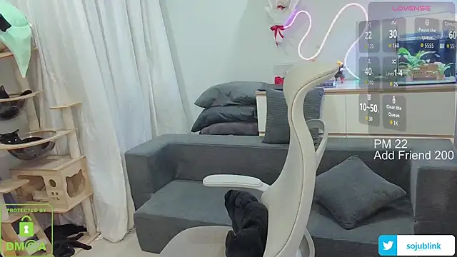 littlemiilk webcam