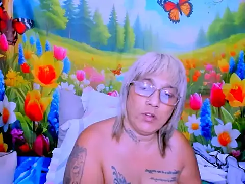 indianroxy webcam