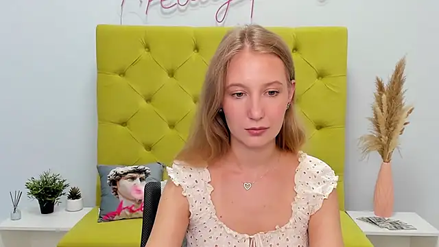 LolaWilsons webcam