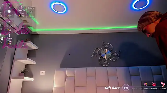 Nikol-hilton webcam