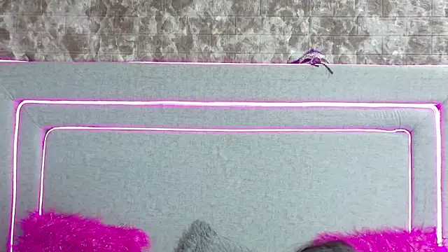Annitarogers_ webcam