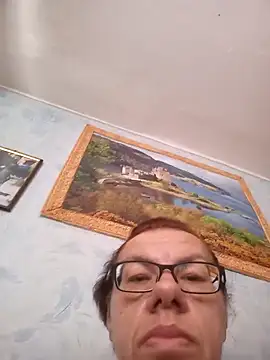 Olena72531 webcam