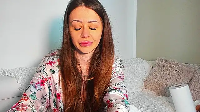 BrianaDiamondXXX webcam