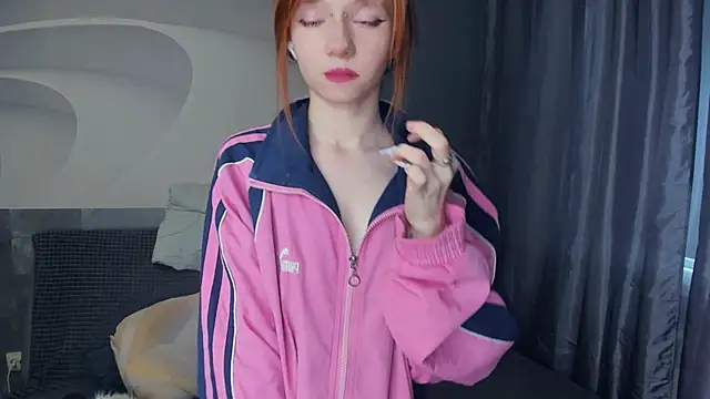 TarynPalek webcam