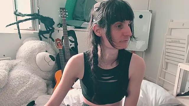CeriseLapine webcam