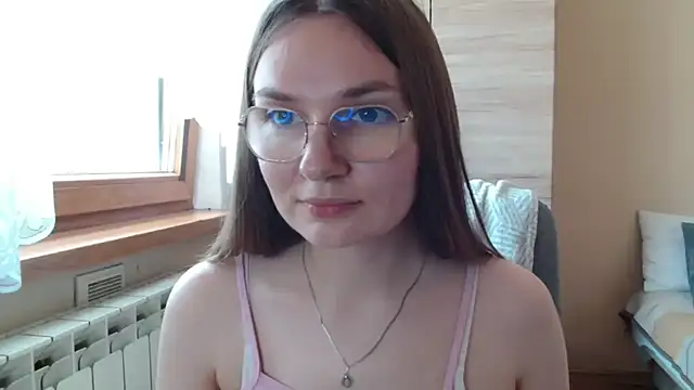 LooveELLYx webcam
