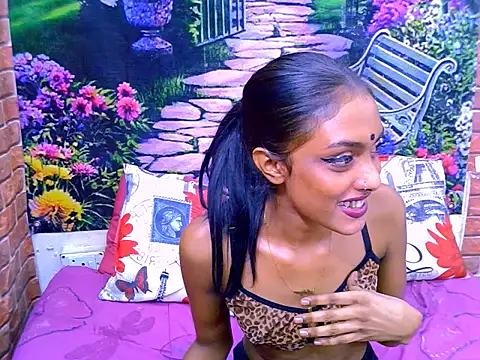 IndianPretty14u2Luv webcam
