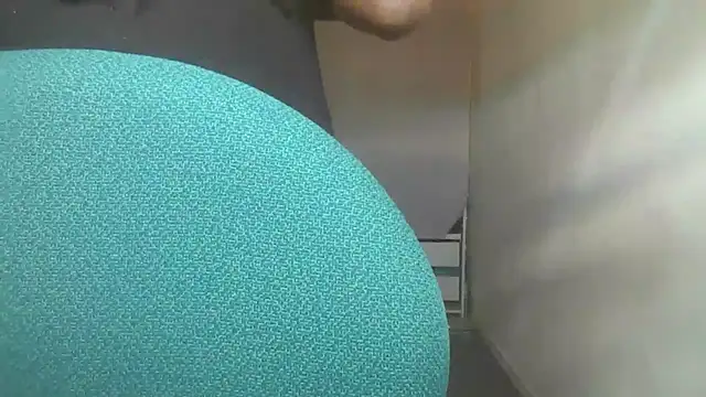 manoo17 webcam