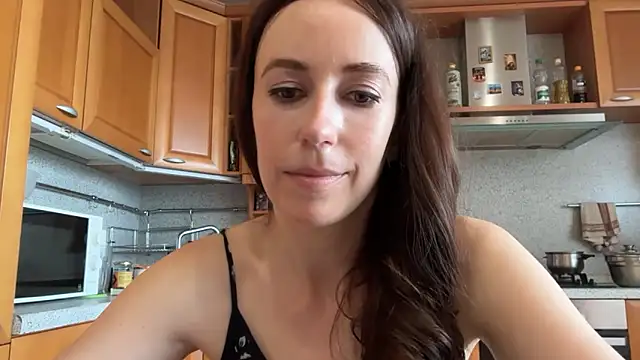 Flamingo_Queen live cam on StripChat