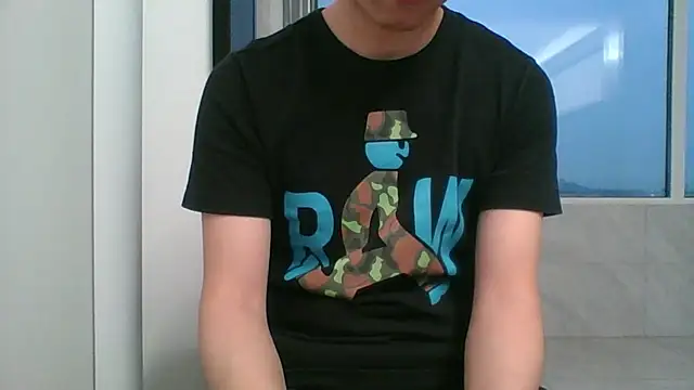 nole_china7 (Ask my age) - talk / fun / cum
