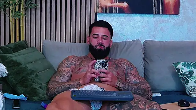 masterkingofmusclee webcam
