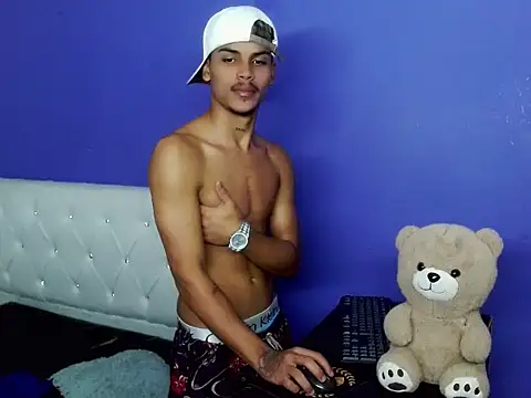 Angel_foxc13 webcam