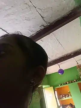 Cut_shivi56 webcam
