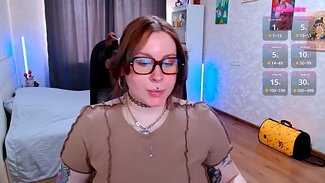 ur_geekgirl webcam