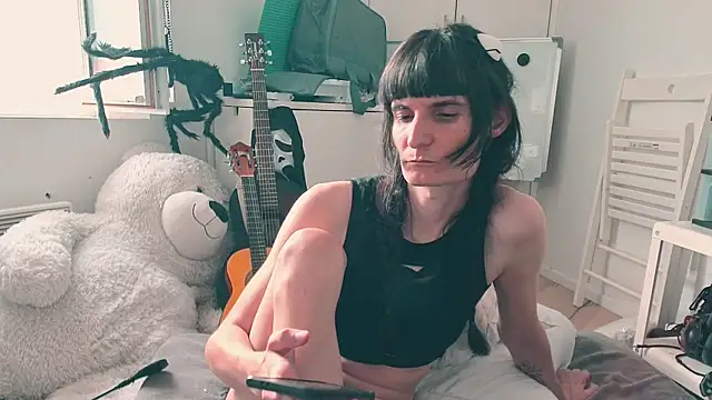 CeriseLapine webcam