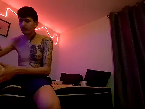 cheekyboyx webcam