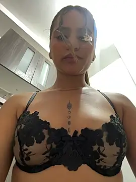 ViankaRose webcam