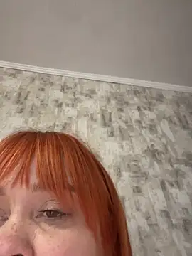 LadyDreams11 webcam