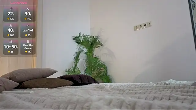 BlushingAngelita webcam