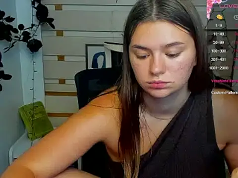 Josephine_Kiss webcam