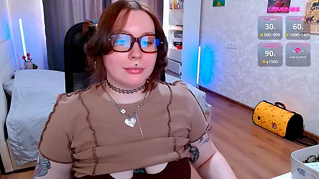 ur_geekgirl webcam