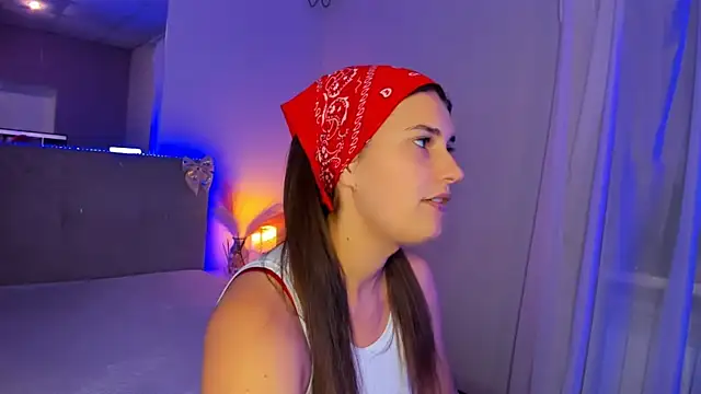 Laura_Leee webcam