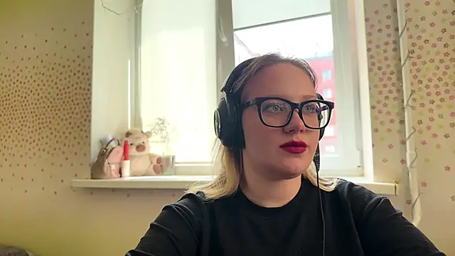 TashaDarm webcam