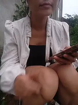 Linda-yiyi webcam