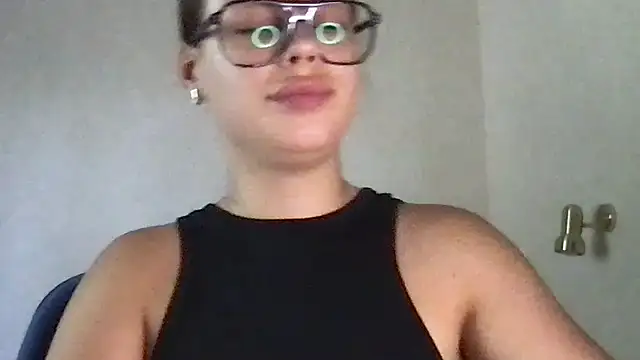 MoonriseGoddess webcam