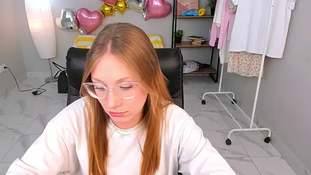 Elizabeth_Hunt webcam