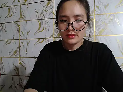 Lyzizi_lovely09 webcam