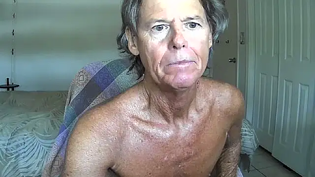 nakeedcowboi65 webcam