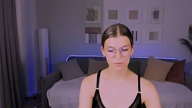 AnnaThorne webcam