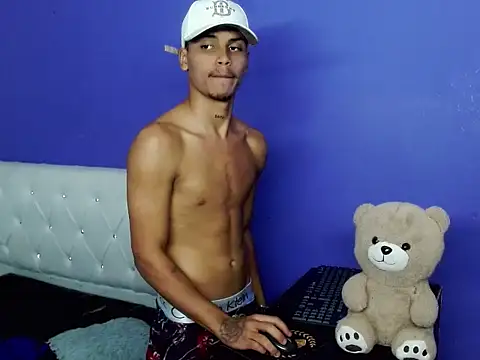 Angel_foxc13 webcam