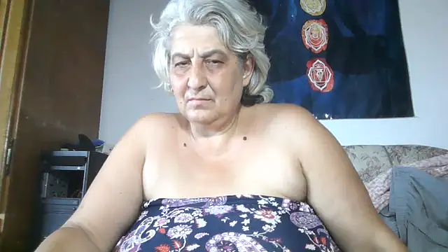 ExquisiteMature webcam