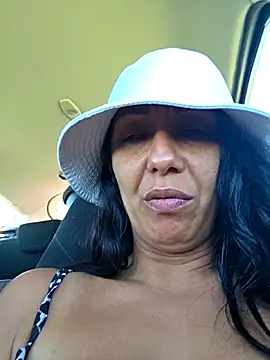LeticiaWoods live sex cam
